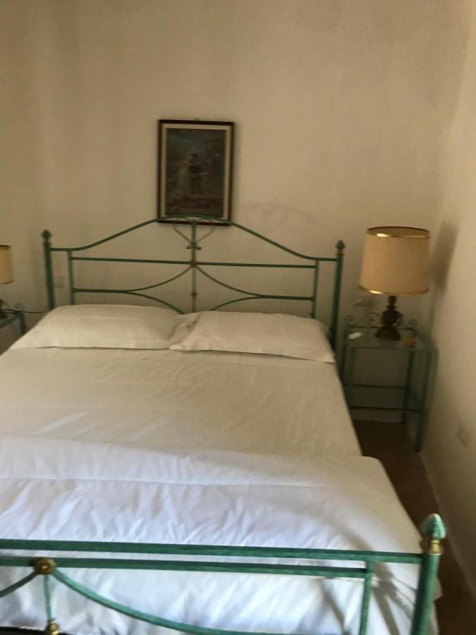 Antichi Casali Hotel Кастел дел Пиано Екстериор снимка