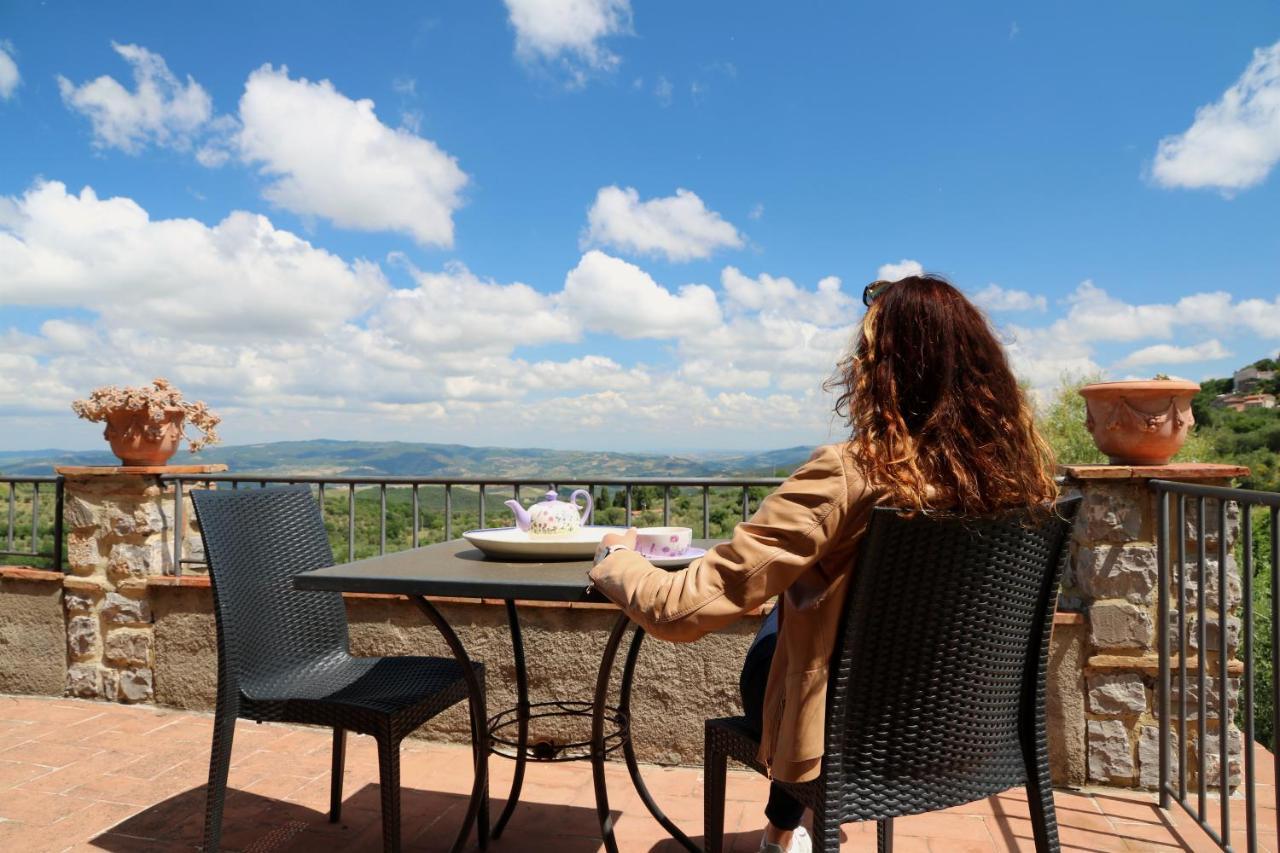 Antichi Casali Hotel Кастел дел Пиано Екстериор снимка