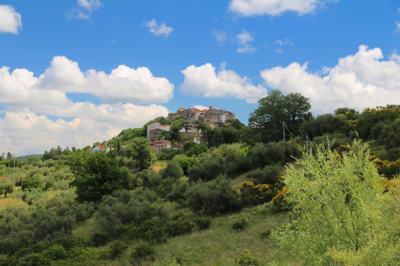Antichi Casali Hotel Кастел дел Пиано Екстериор снимка